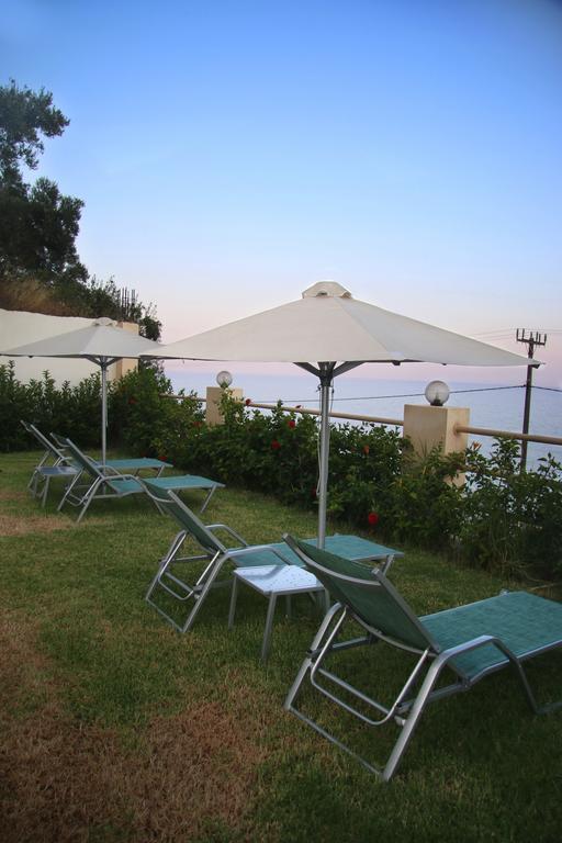 Santa Marina Apartments Rodhákinon Buitenkant foto