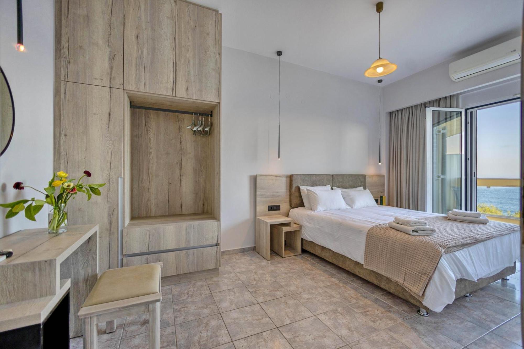 Santa Marina Apartments Rodhákinon Buitenkant foto